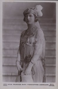 HKH Prinsessan Mary, Viscountess Lascelles (s/v foto) av English Photographer
