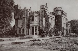 Hawarden Castle, hem för den engelske politikern och premiärministern William Gladstone, Hawarden, Flintshire, Wales (s/v foto) av English Photographer