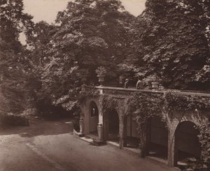 Holland House, London: Terrace over Colonnade, South Side (s/v foto) av English Photographer