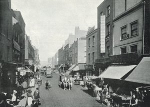 Hoxton, Pitfield Street (s/v foto) av English Photographer