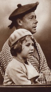 Kung Edward VIII och hans brorsdotter, den blivande drottning Elizabeth II (s/v-foto) av English Photographer