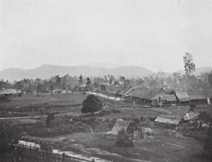 Kuala Lumpur 1884, platsen för nuvarande regeringskansli (s/v foto) av English Photographer