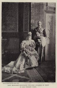 Lady Margaret Grosvenor (Princess Adolphus of Teck) i sin bröllopsklänning av English Photographer