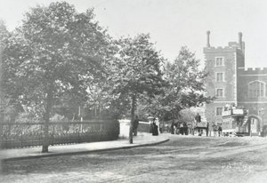 Lambeth Bridge: infartsväg med Lambeth Palace i bakgrunden, 1897 av English Photographer