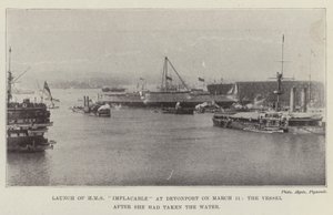 Lansering av HMS Implacable i Devonport den 11 mars, fartyget efter att hon hade tagit vattnet av English Photographer