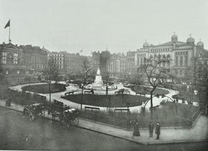 Leicester Square, Westminster LB: se nordost, 1896 av English Photographer