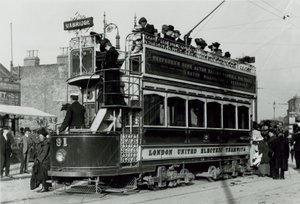 London United Electric Tramways av English Photographer
