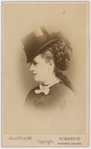 Mabel Grey av English Photographer