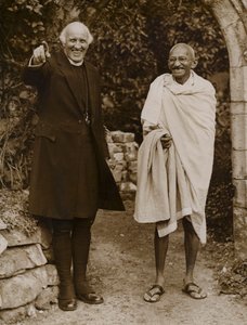 Mahatma Gandhi, indisk ledare för rörelsen för självständighet från brittiskt styre (s/v foto) av English Photographer