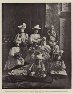Lady Margaret Grosvenors äktenskap med prins Adolphus av Teck i Eaton Hall, Chester, bruden, brudgummen och brudtärnorna av English Photographer