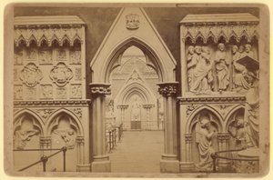 Medieval Court, Crystal Palace, Sydenham, London av English Photographer