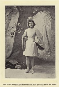 Miss Jessie Huddleston, som Dewman, the Dawn Fairy, i Hansel and Gretel