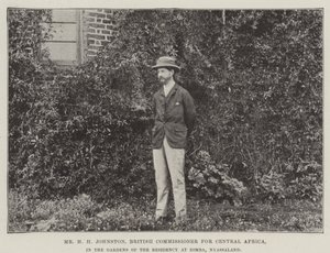 Mr H H Johnston, brittisk kommissionär för Centralafrika, i Gardens of the Residence i Zomba, Nyasaland av English Photographer