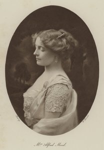 Fru Alfred Mond (svartvitt foto) av English Photographer