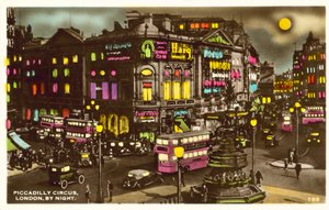 Piccadilly Circus, London, på natten (foto) av English Photographer