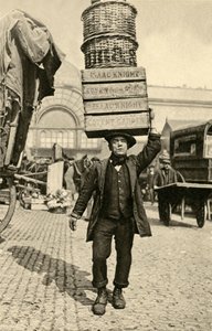 Porters of Covent Garden Market (s/v foto) av English Photographer