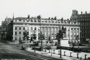 Vykort med en bild av Morleys Hotel av English Photographer
