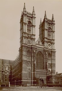 Vykort med en bild av västra fronten av Westminster Abbey av English Photographer