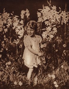 Prinsessan Elizabeth i trädgården av English Photographer