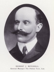 Prominent Men of London: Ernest J Mitchell (s/v foto) av English Photographer