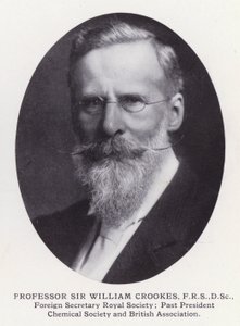 Prominent Men of London: Professor Sir William Crookes (s/v foto) av English Photographer