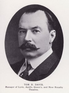 Prominent Men of London: Tom B Davis (s/v foto) av English Photographer