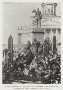 Ryssland och Finland, statyn av Alexander II i Helsingfors, dekorerad på årsdagen av hans död av English Photographer