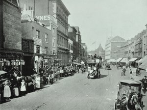 Shoreditch High Street: tittar norrut, 1896 av English Photographer