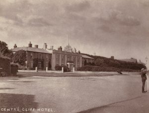 Southwold: Center Cliff Hotel (s/v foto) av English Photographer