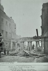 Strand, Westminster LB: Beaufort Buildings, brand damage, 1890 av English Photographer