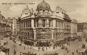 Strand and Gaiety Theatre, London av English Photographer