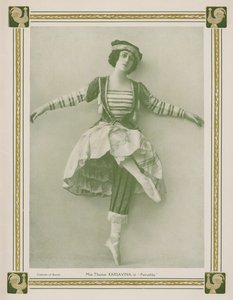 Tamara Karsavina, rysk prima ballerina, i en Ballets Russes-produktion av Igor Stravinskys balett Petrushka (s/v foto) av English Photographer