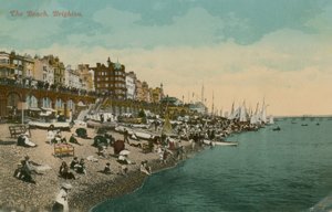 The Beach, Brighton. Vykort skickat 1913. av English Photographer