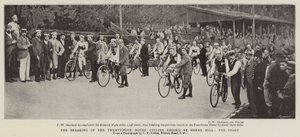 Att slå tjugofyra timmars cykelrekord på Herne Hill, starten av English Photographer