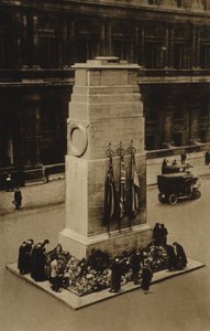 The Cenotaph, Whitehall, London (s/v foto) av English Photographer