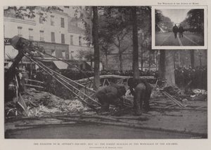 Katastrofen för M Severos Air-Ship, 12 maj, gatan blockerad av flygskeppets vrak av English Photographer