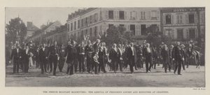 De franska militärmanövrarna, president Loubets och ministrars ankomst till Chartres av English Photographer
