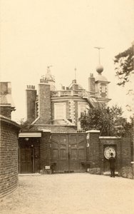Greenwich Observatory och galvanisk klocka av English Photographer