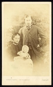Prinsen och prinsessan av Wales och prins Albert Victor av English Photographer