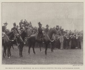 Prinsen av Wales i Cheltenham, hans kungliga höghet inspekterar Royal Gloucestershire Hussars av English Photographer