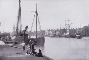 The Quays, Yarmouth (s/v foto) av English Photographer