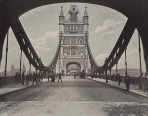 Tower Bridge (svartvitt foto) av English Photographer
