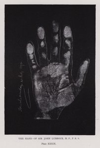 Sir John Lubbocks hand (s/v foto) av English Photographer
