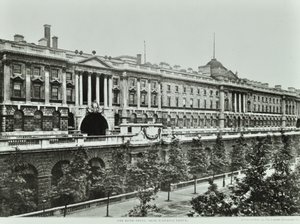 Victoria Embankment, Westminster LB: Somerset House, höjd till Victoria Embankment, 1896 av English Photographer