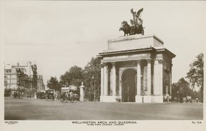 Wellington Arch och Quadriga, Hyde Park Corner av English Photographer