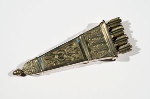 Fodral som innehåller prydnadspilar (silver) av English School