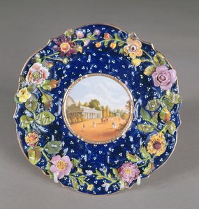 Chamberlains Worcester tallrik med täckt blomma och utsikt över Montpellier Pump Room, Cheltenham, 1820 (keramik) av English School