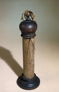 Kolumnsolur målad med en figur av St. Christopher (trä)