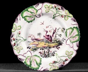 Longton Hall tallrik, gjuten med jordgubbar, 1749-60 (porslin)