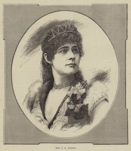 Miss C E Daniels (gravyr) av English School